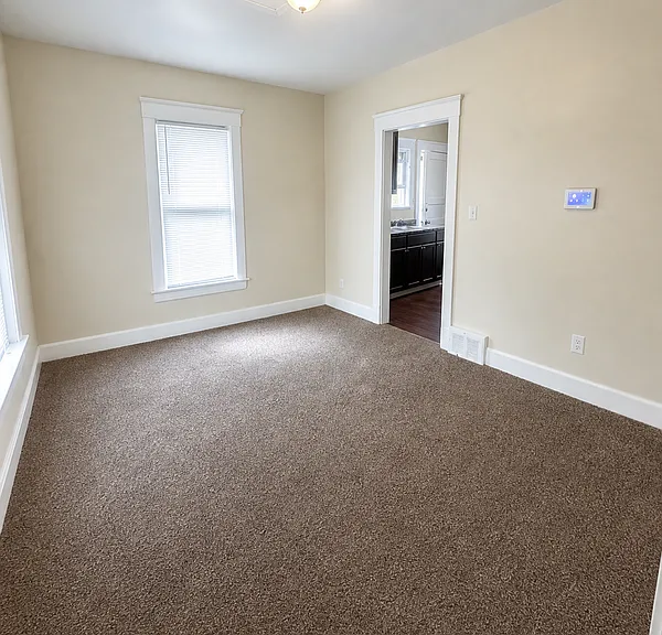 9814 Dunlap Ave — Photo 3