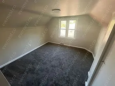3 bed, 1.5 bath, 1151 sqft, $1,697 — Photo 4