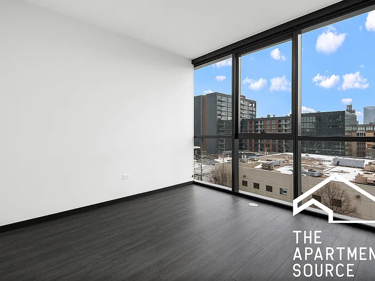 1402 W Randolph Dr #1301 — Photo 5