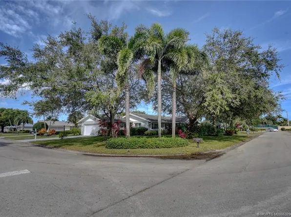 1843 SE Granada Ln, Stuart, FL 34996