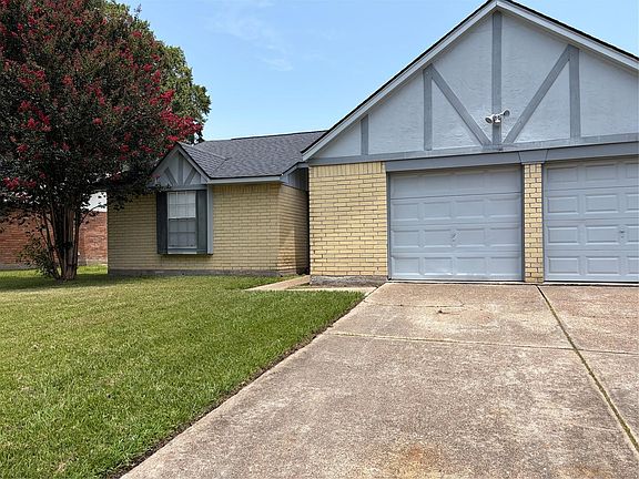 3rd image of 5827 Skewen St