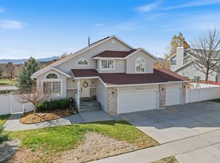 10228 S Snow Iris Way, Sandy, UT 84092