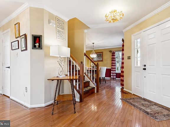 4th image of 6600 Green Glen Ct
