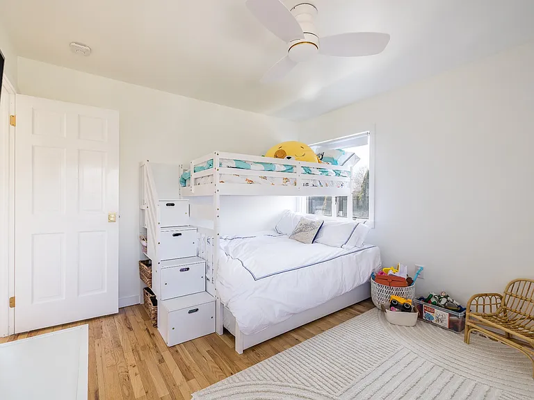 129 Madison Dr — Photo 10