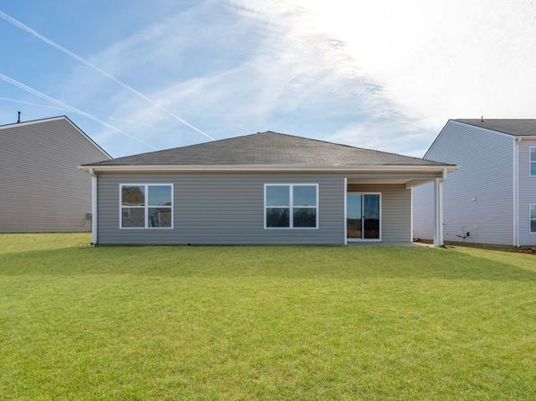 114 Cascade Ln, Seneca, SC 29678