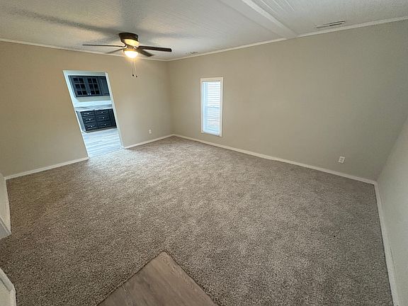 2nd image of 1620 Curd Dr