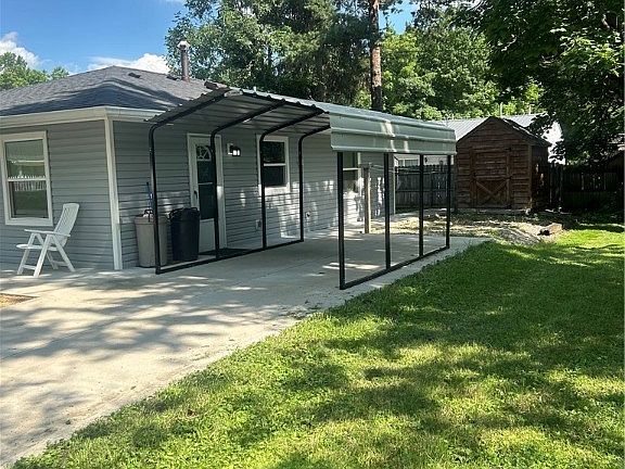 2nd image of 87 Clover Cliff Dr