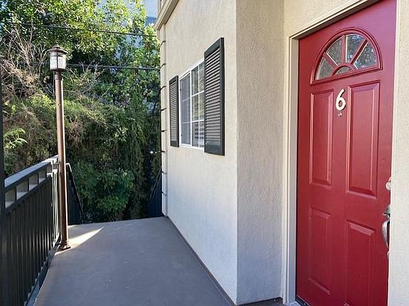 2nd image of 5248 Satsuma Ave
