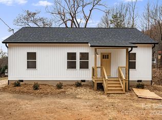 133 Park Ridge Ave, Swannanoa, NC 28778