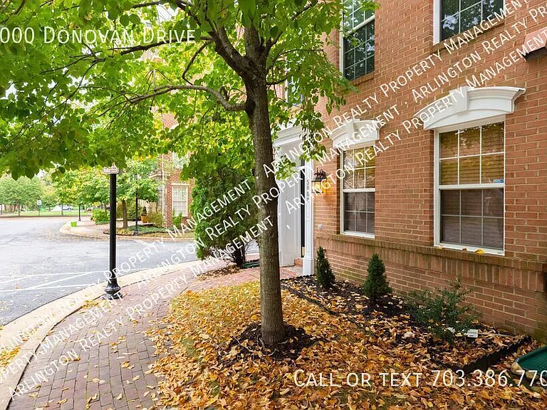 5000 Donovan Dr — Photo 1