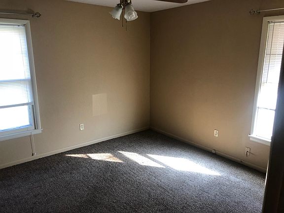 5th image of 2318 S 39th St