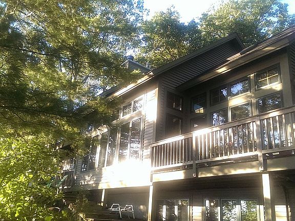 3rd image of 2735 Forest Lodge Dr