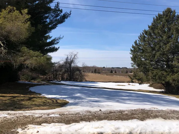 8 Fulsom Cres, Kawartha Lakes, ON L3V 6H5