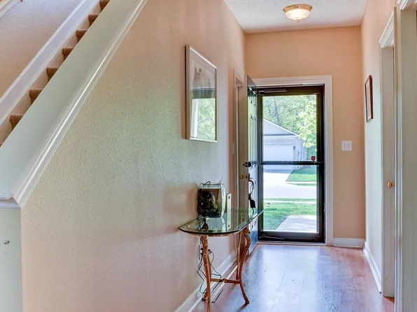 11404 High Timber Dr, Indianapolis, IN 46236