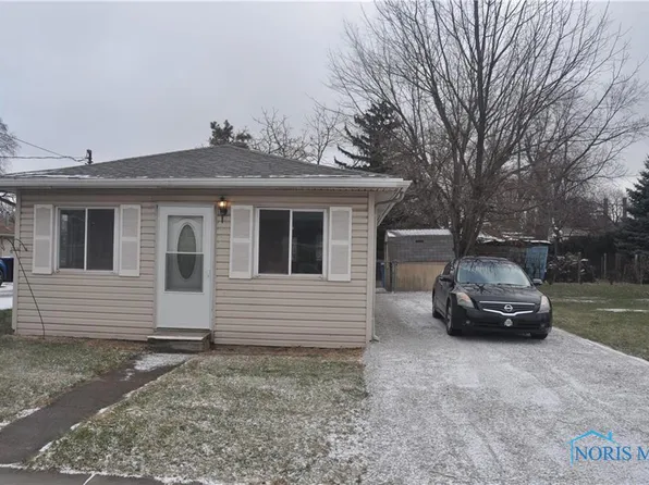 2154 Arkansas St, Oregon, OH 43616