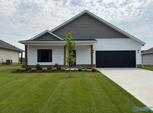 237 Deer Trl, Union Grove, AL 35175