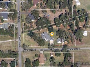 195 Woodlawn St, Vidor, TX 77662