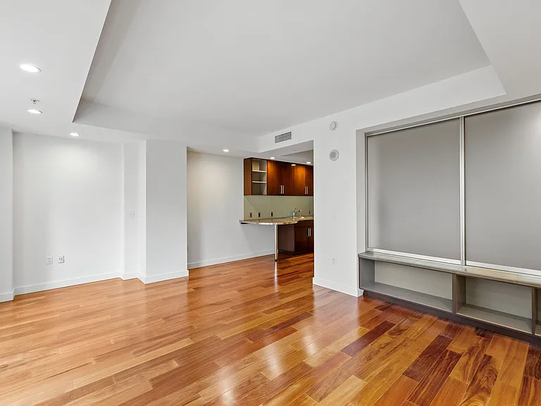 910 Lenora St #S304 — Photo 22