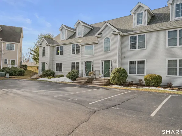 15 Freedom Way #22, East Lyme, CT 06357