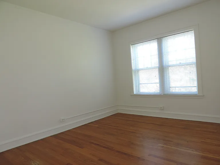 1200 Simpson St — Photo 10