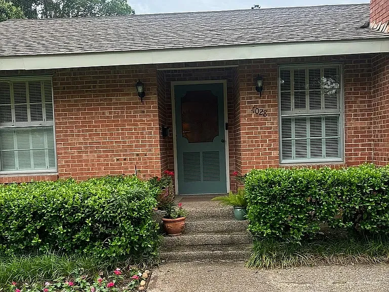 4028 Clover Ln — Photo 13
