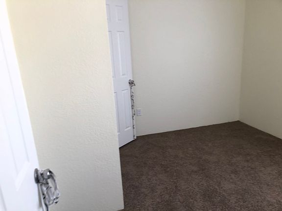 5th image of 7312 Skylark Ct