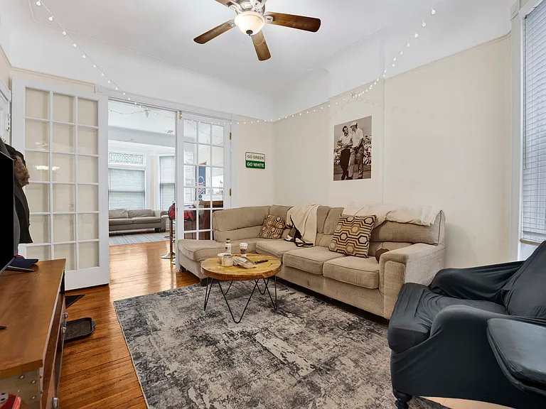 2522 N Burling St #2 — Photo 9