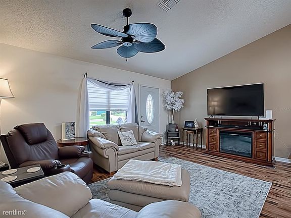 3rd image of 744 Palma Dr