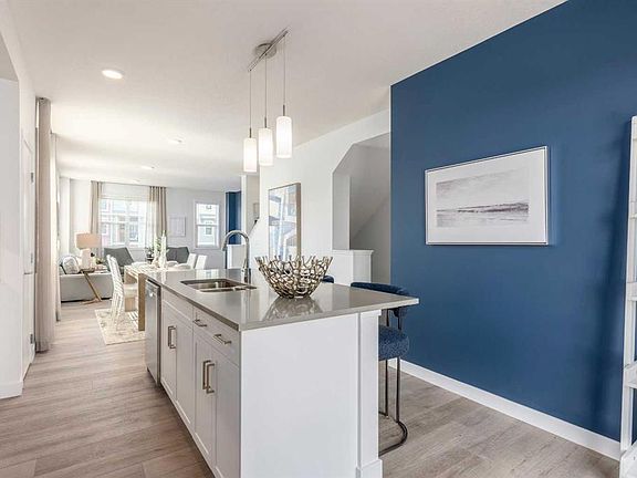 4th image of 437 E Alpine Ave SW #101