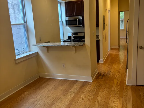 429 Green St APT 1, Philadelphia, PA 19123