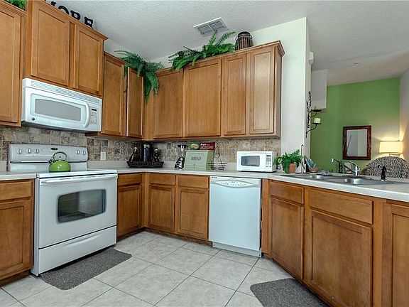 5th image of 15417 Georgia Oak Pl Unit 1B