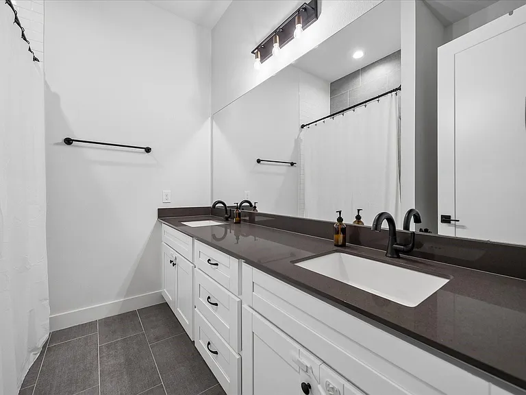 5709 White Magnolia St — Photo 19