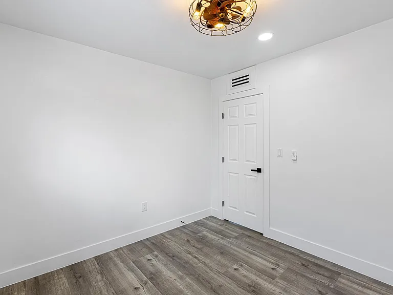 7600 N Miami Ave — Photo 41