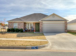 1414 Chert Cir, Noble, OK 73068