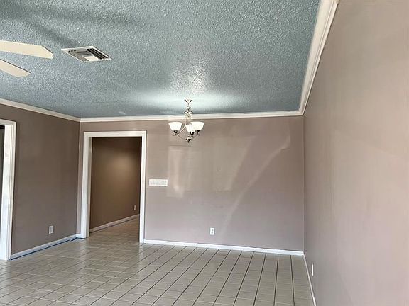4th image of 3903 Harwood St