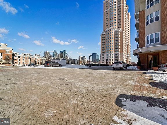 3rd image of 23 Pierside Dr Unit 118