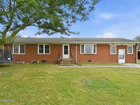 873 Huffmantown Road, Richlands, NC 28574