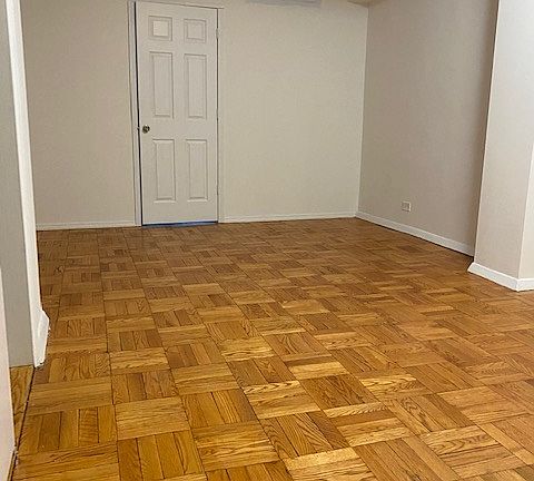 3rd image of 225 E 46th St APT 5C