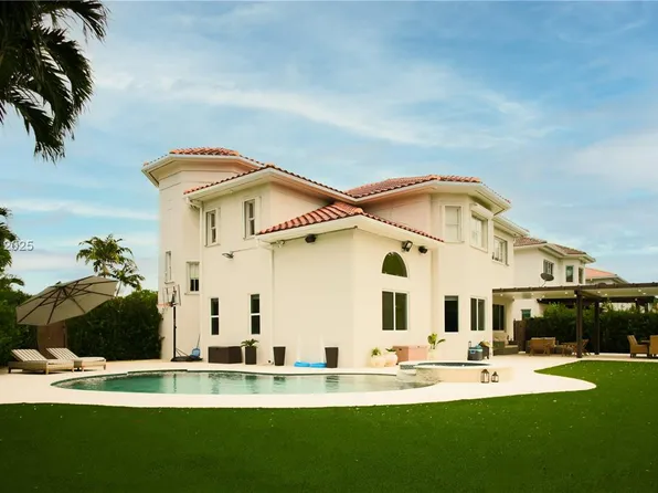 7064 NW 113th Pl, Doral, FL 33178