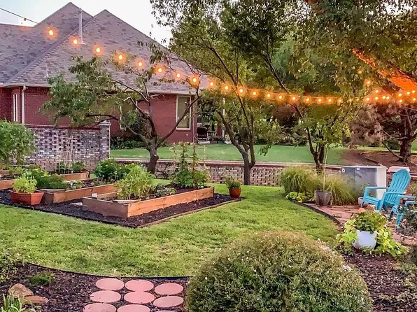 10125 Millspaugh Way, Yukon, OK 73099