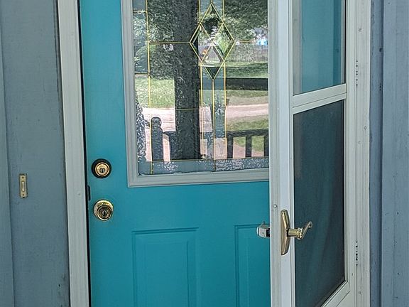 4th image of 413 Elk St