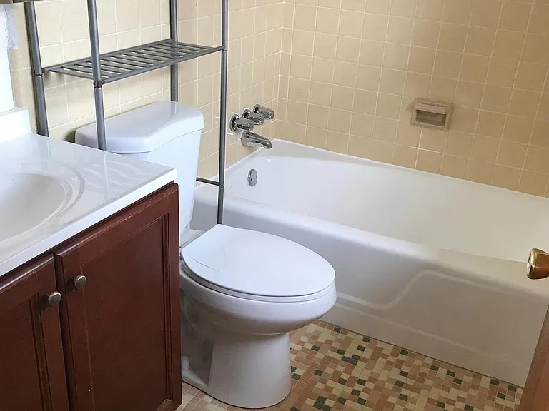 6218 Nelway Dr — Photo 19