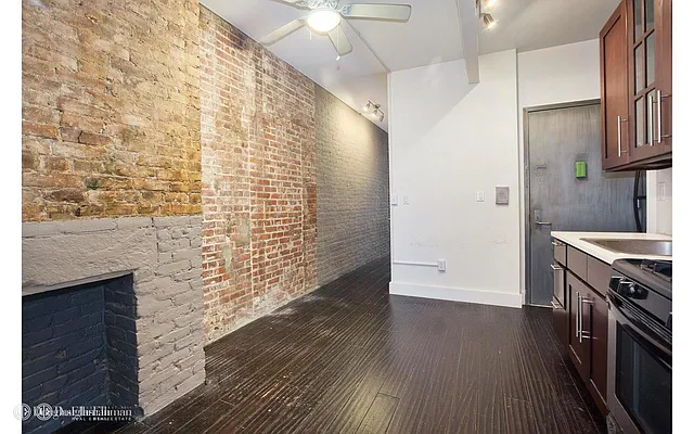 Rented by Douglas Elliman | media 21