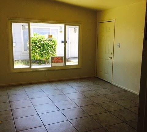 5th image of 1329 W Avenue H15