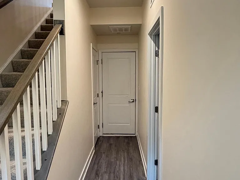 4812 Crest View Dr — Photo 7