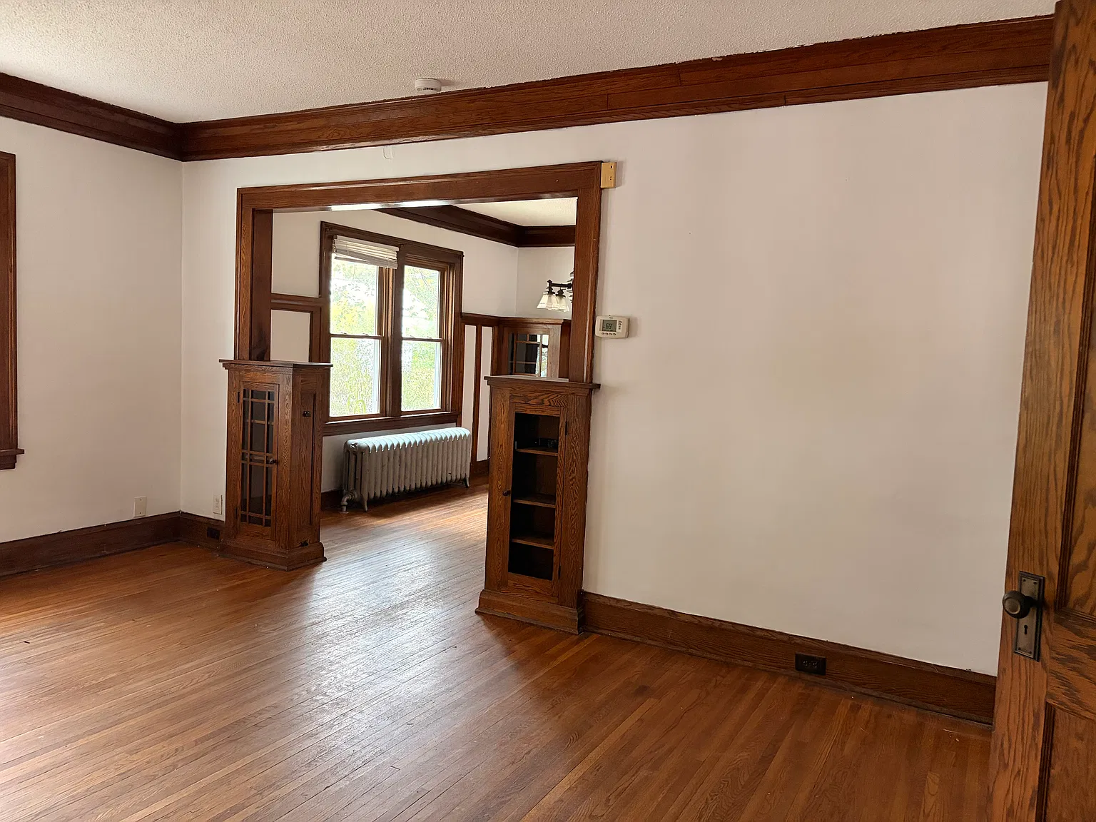 4 bed, 1350 sqft, $2,300 — Photo 3