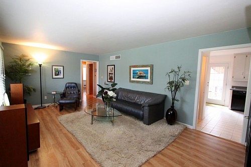 2nd image of 6506 N Grand Ave
