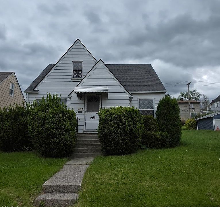 1st image of 4935 E 86th St