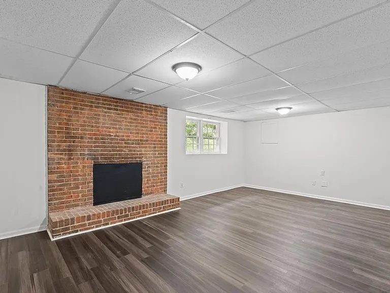 246 Barbara Ln SW — Photo 32