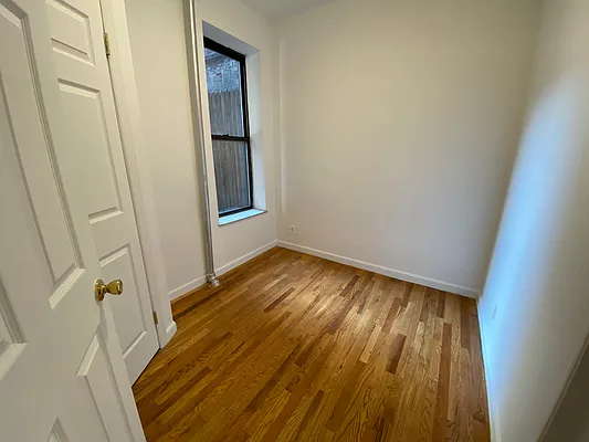 Rented by GreenVill Real Estate LLC | media 6